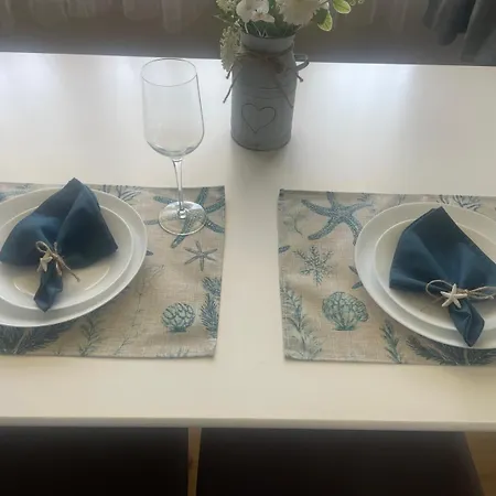 Cozy Sea Breeze Apartament *