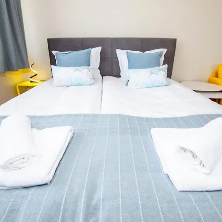 Cozy Sea Breeze Apartament *