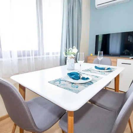 Cozy Sea Breeze Apartment Varna